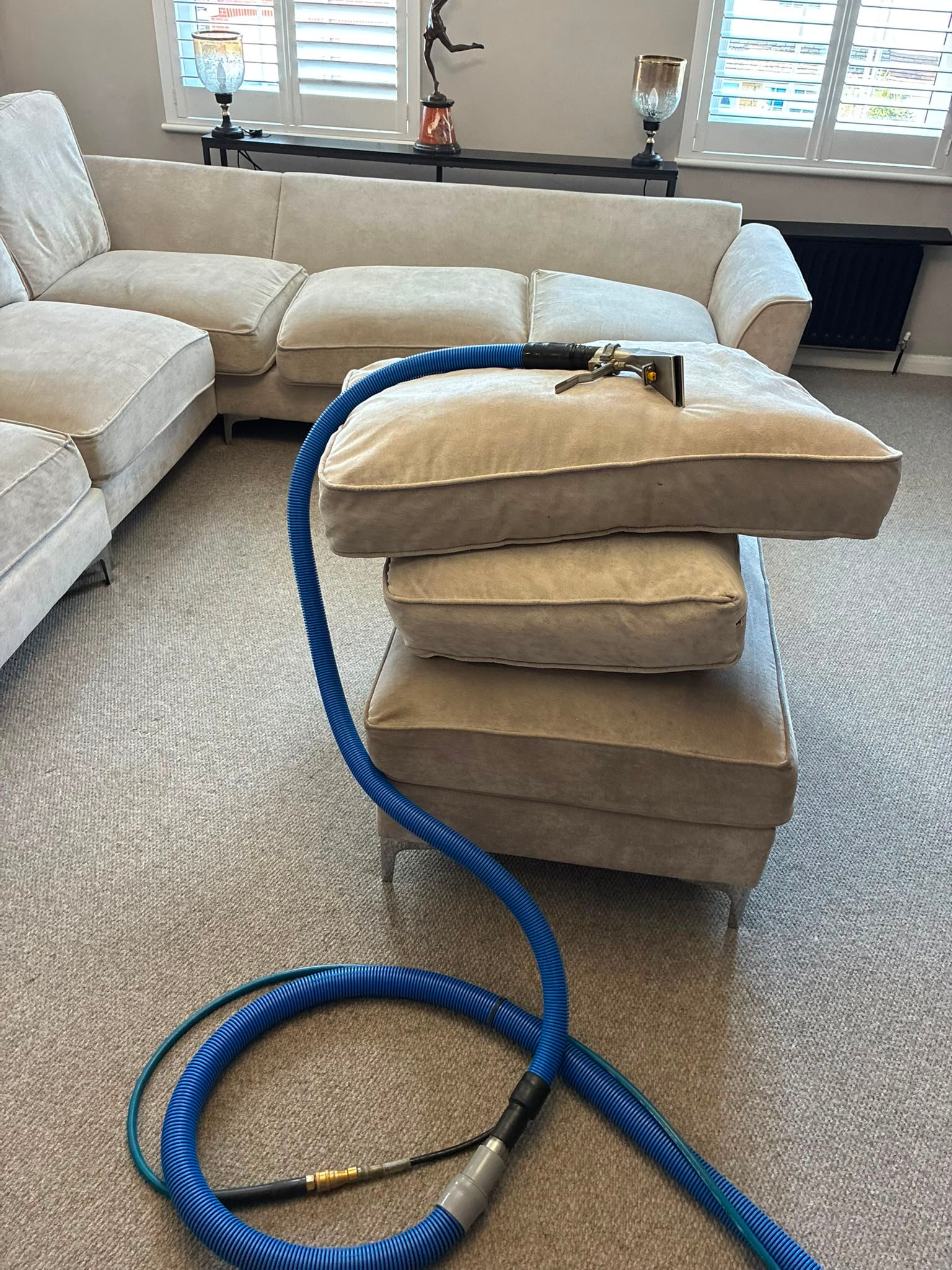 Kensington Luxury Velvet Sofa Clean